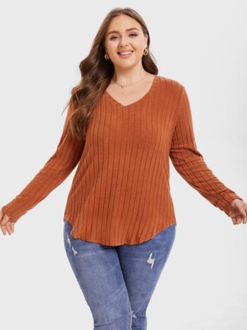 V-Neck Curved Hem Ribbed Knit Tee