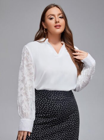 Plus Jacquard Lantern Sleeve V-Neck Blouse